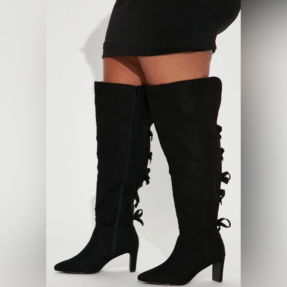 Fashion Nova Black Over the Knee Boots - Picture 1 of 4